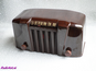majestic bakelite tube radio 52